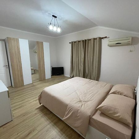 City Center Apartment Tirana Extérieur photo