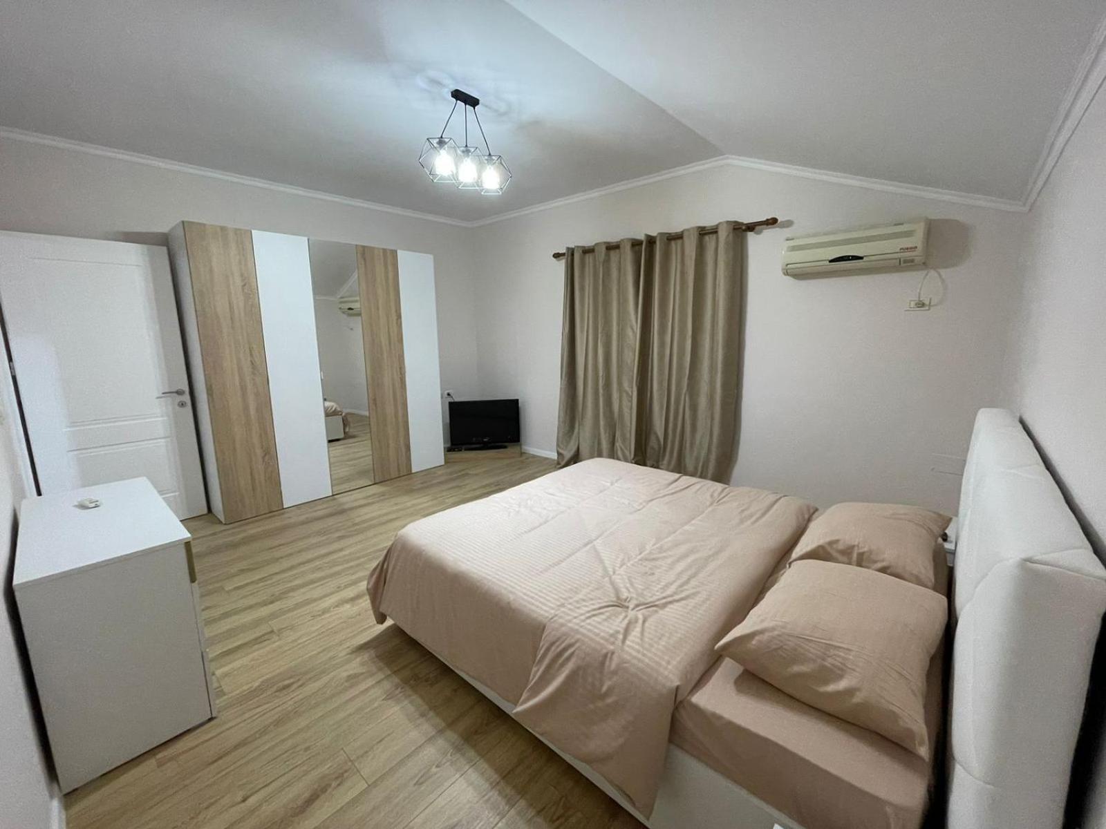 City Center Apartment Tirana Extérieur photo